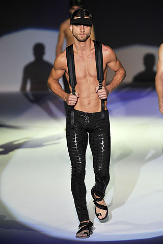 Emporio Armani / - 2011